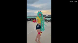 Brazilian Miku cosplay by Neyrodesu