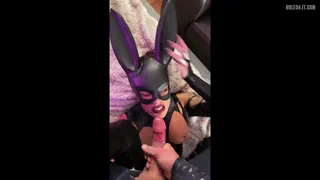 Catwoman gets Supermans massive load hentai [u/Same_Bee_]