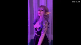 Hentai in live by Ami [u/Cozyglimmer_Shade]