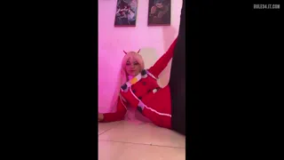 Zero Two from Darling in the Franxx - Cute Solo Action (Darling In The Franxx) [Ellie] [u/Sweetpassionn]